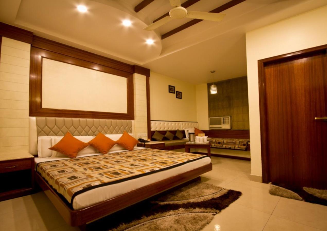 The Aster Karol Bagh Homely Atmosphere Нью-Дели Экстерьер фото