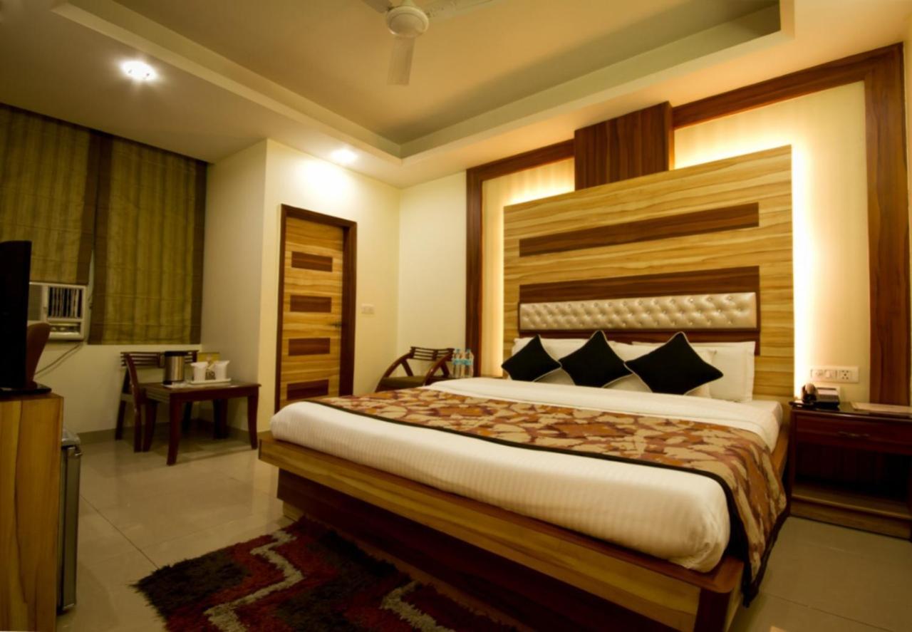 The Aster Karol Bagh Homely Atmosphere Нью-Дели Экстерьер фото