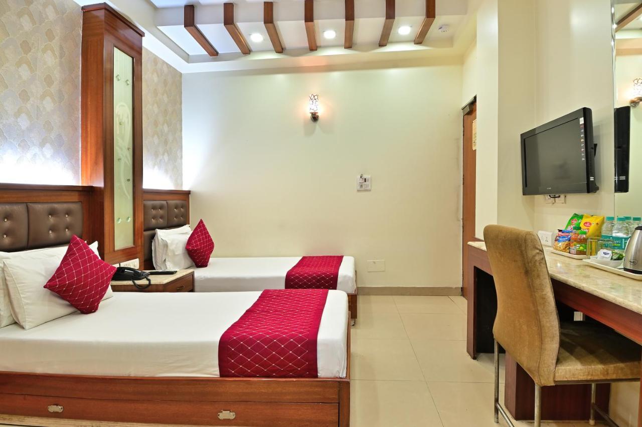 The Aster Karol Bagh Homely Atmosphere Нью-Дели Экстерьер фото