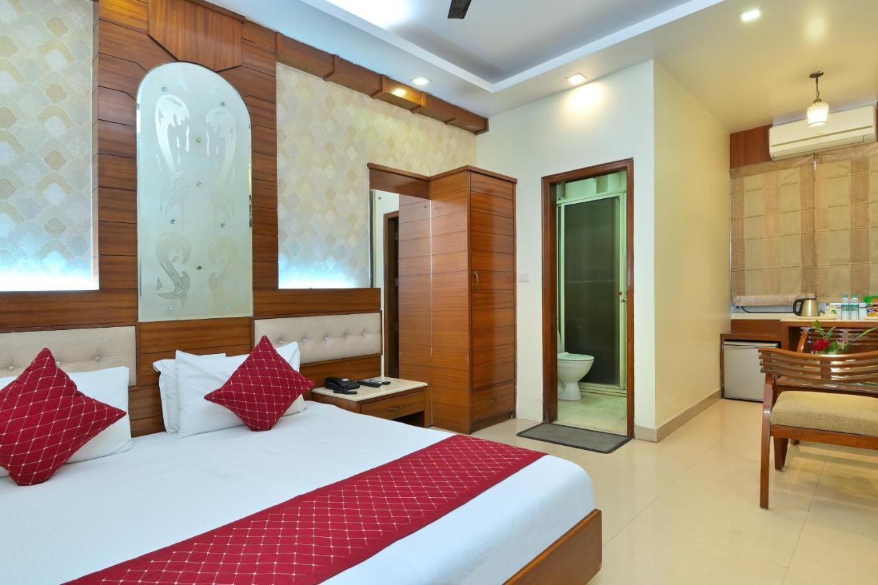 The Aster Karol Bagh Homely Atmosphere Нью-Дели Экстерьер фото